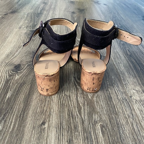 Heels - Picture 3 of 4